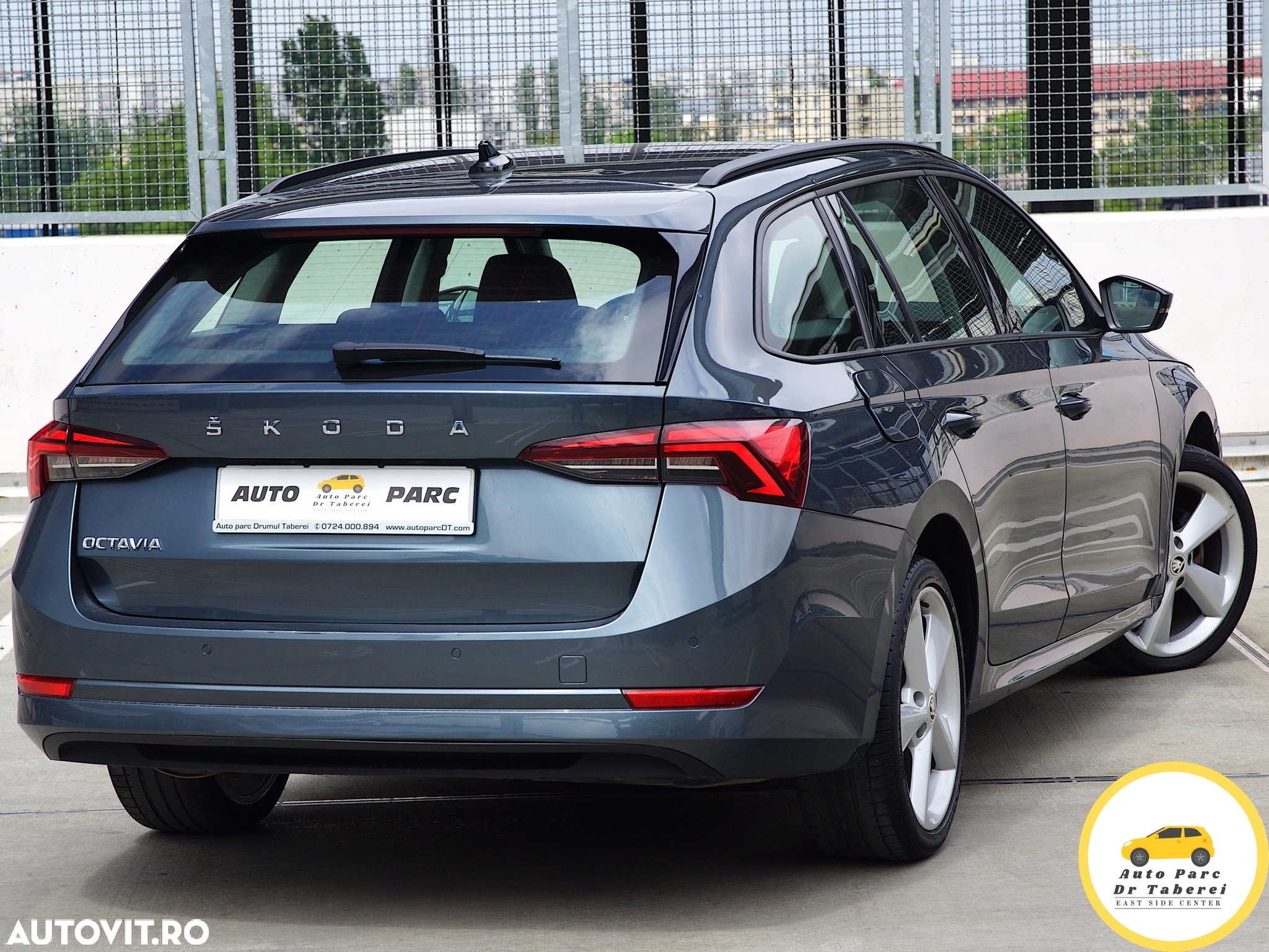 Skoda Octavia Combi Diesel 2.0 TDI DSG Style - 9