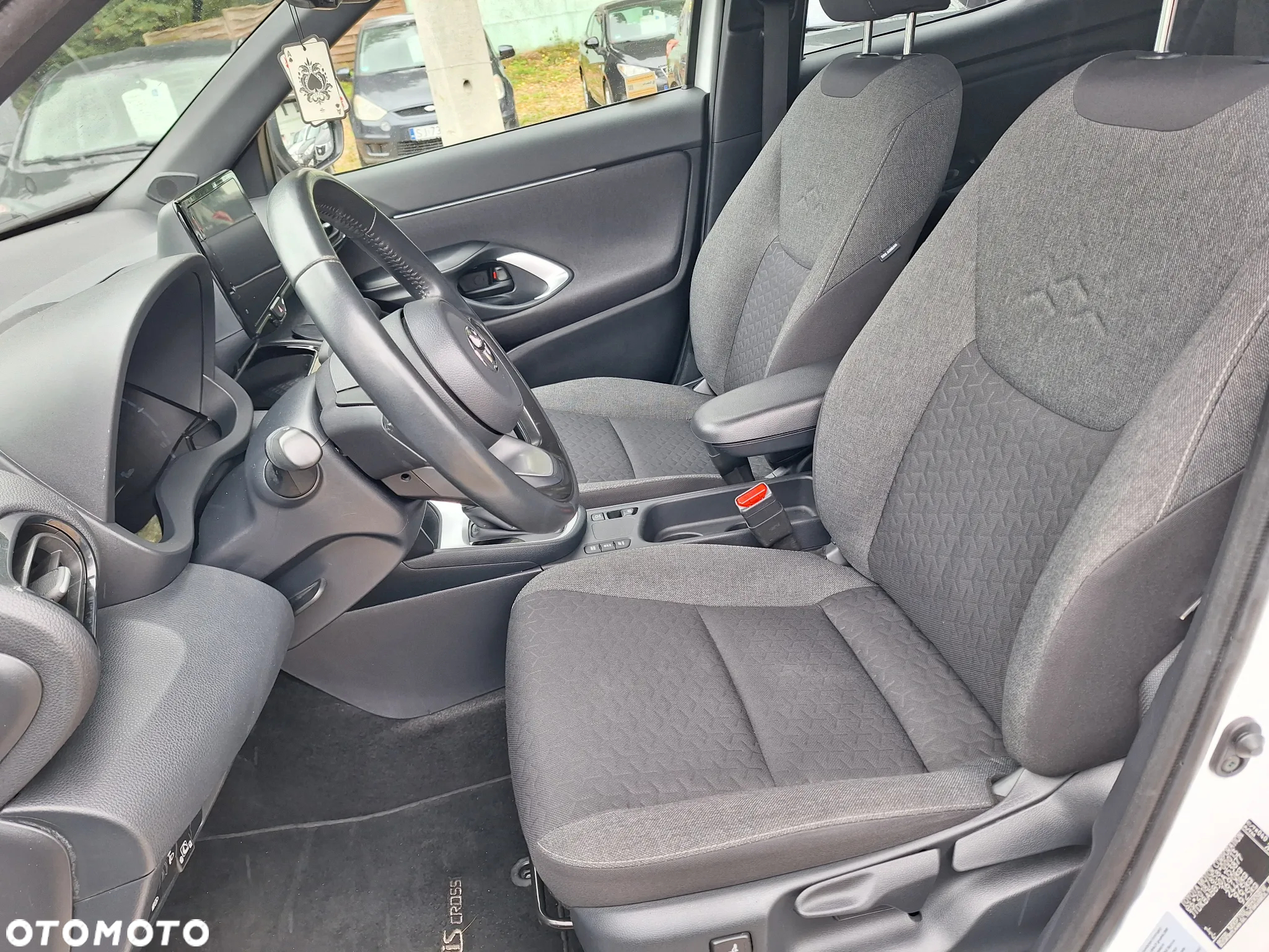 Toyota Yaris Cross Hybrid 1.5 Premiere Edition - 7