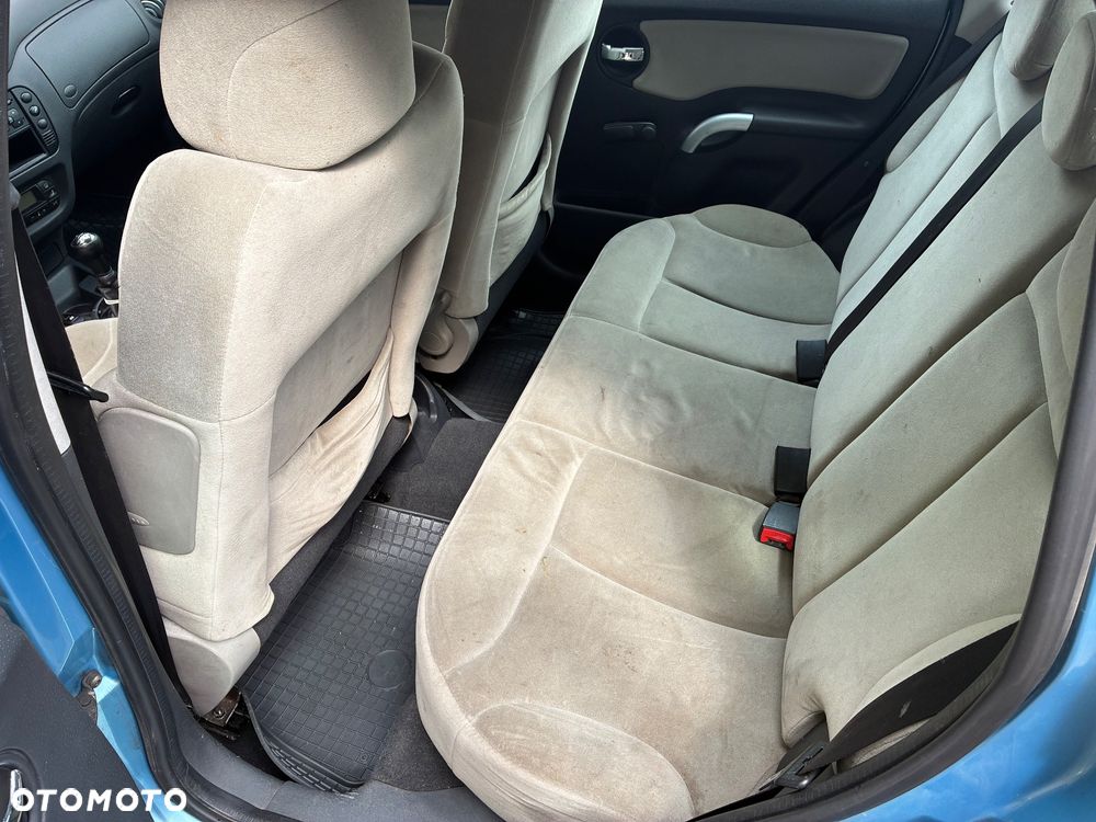 Citroën C3 1.6i 16V Exclusive - 3