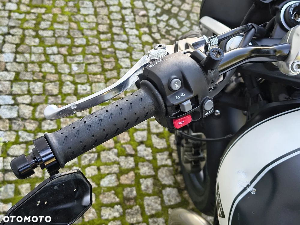 Triumph Speed Twin - 19