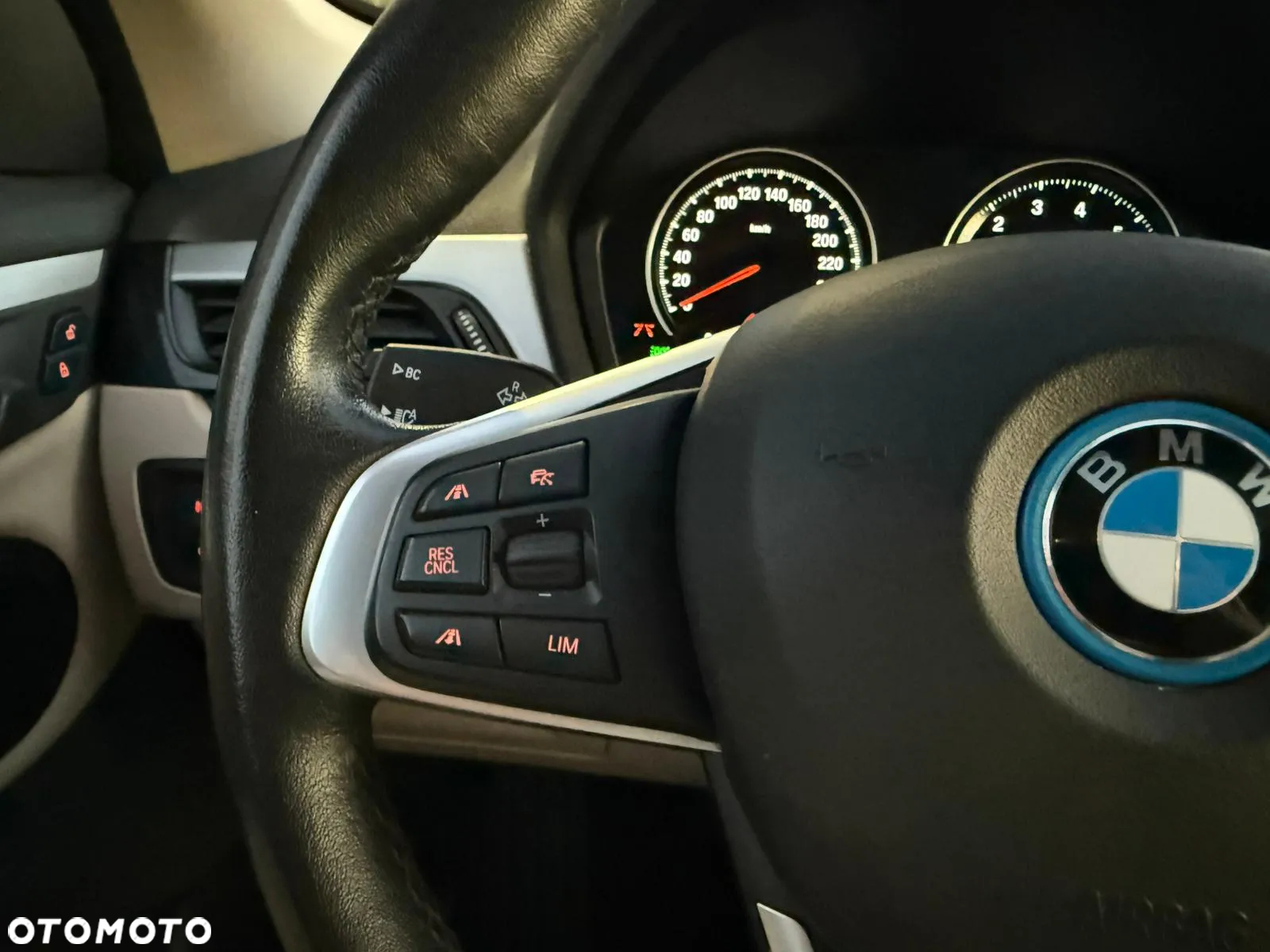 BMW X1 - 28