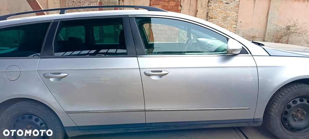 DRZWI PRAWY PRZOD PRAWY TYL VW PASSAT B6 KOMBI LA7W BEZ MALOWANIA - 1
