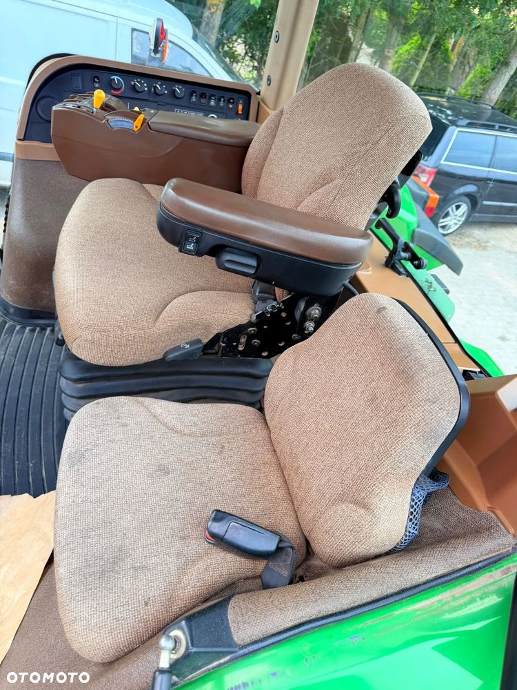 John Deere 8430 Powershift - 24