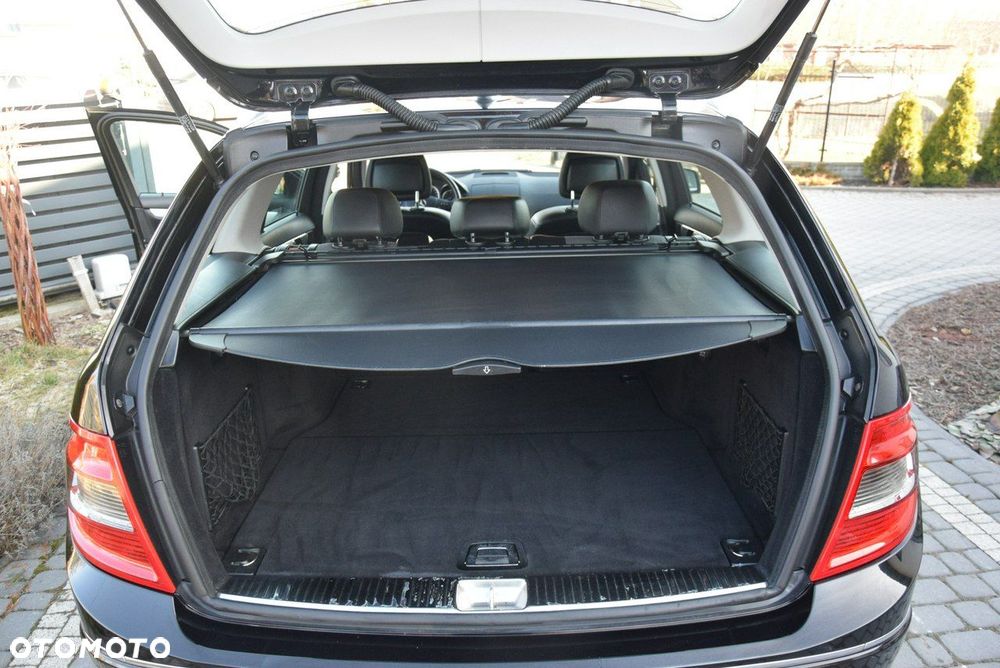 Mercedes-Benz Klasa C - 22