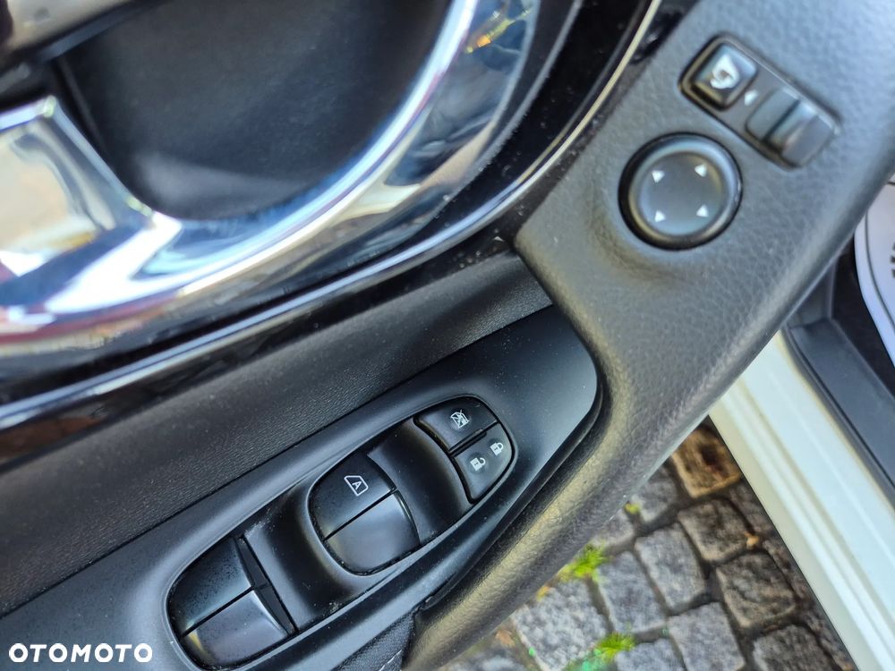 Nissan Qashqai 1.2 DIG-T Tekna - 11