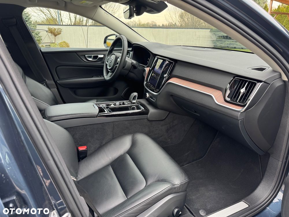 Volvo S60 T8 Recharge AWD Ultimate Dark - 11