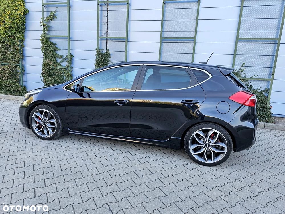 Kia Ceed 1.6 T-GDI GT - 11