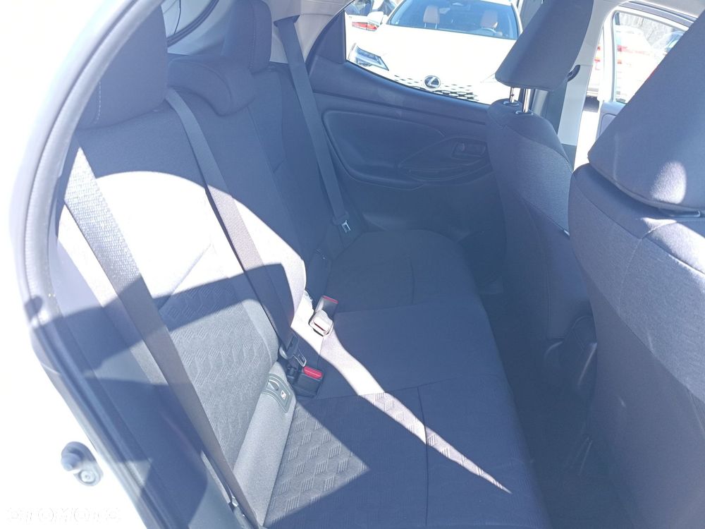 Toyota Yaris - 18