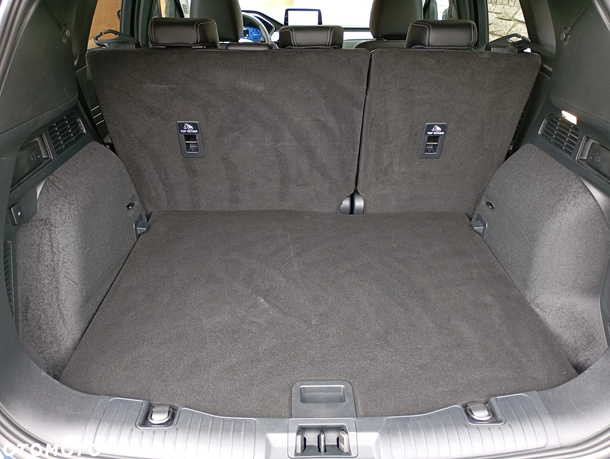 Ford Kuga 2.0 EcoBlue 4x4 TITANIUM X - 34