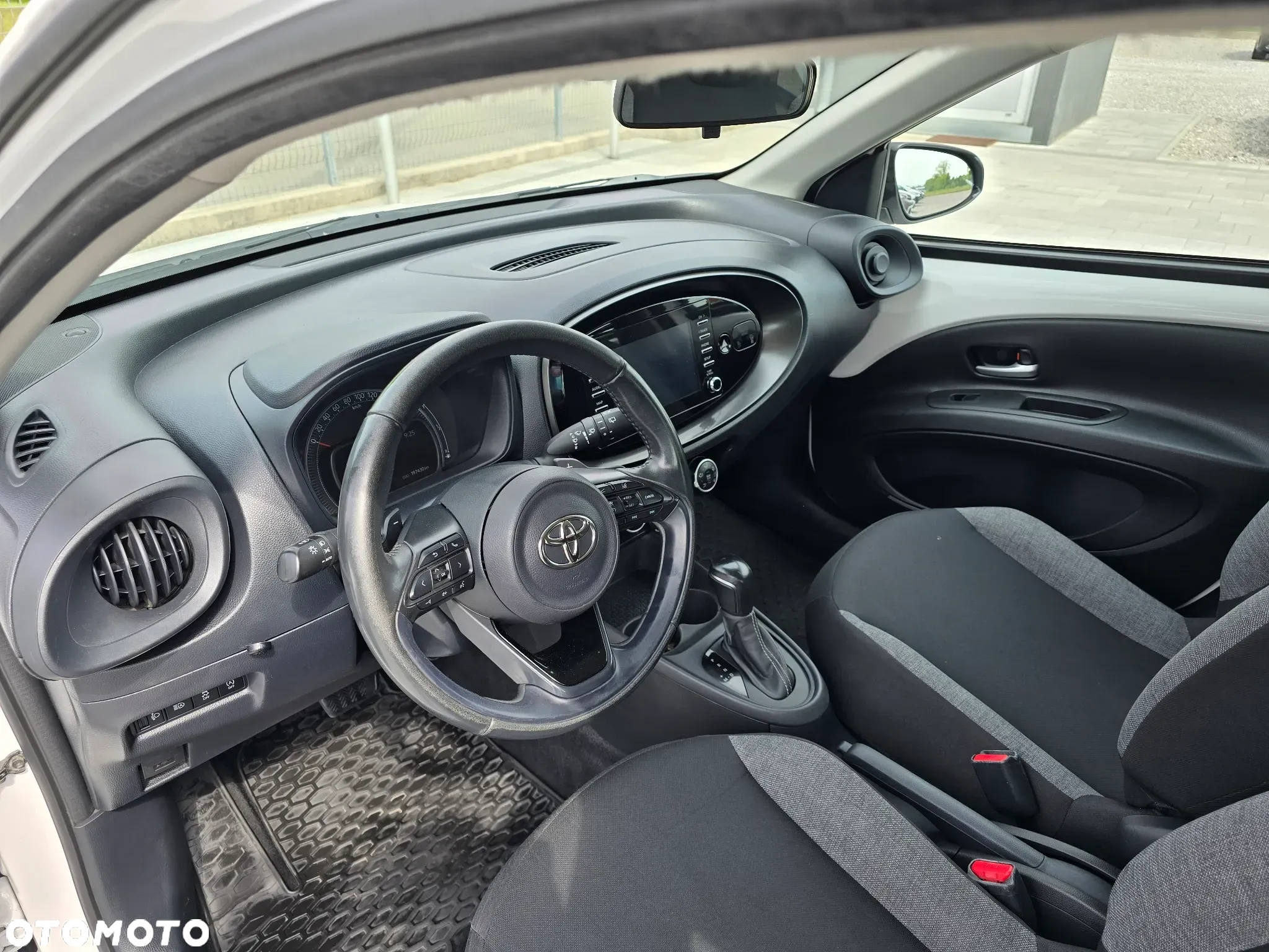 Toyota Aygo X 1.0 VVT-i Comfort CVT - 16