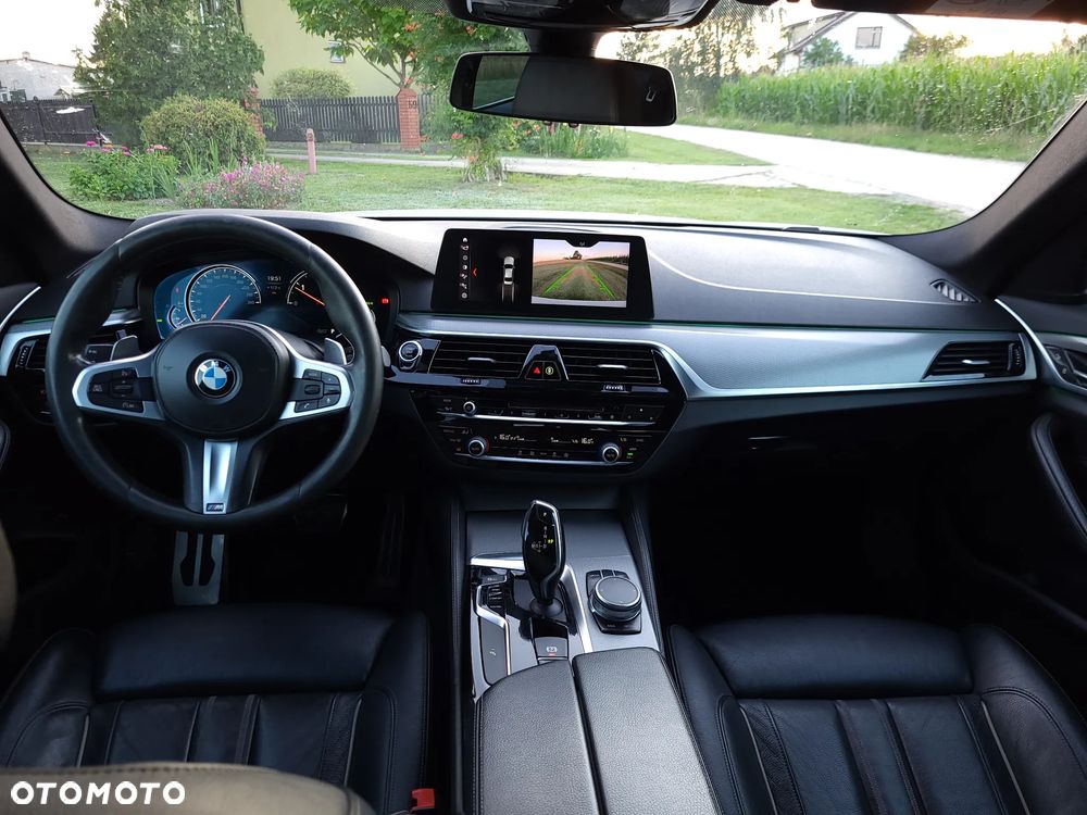 BMW Seria 5 520d xDrive M Sport sport - 18