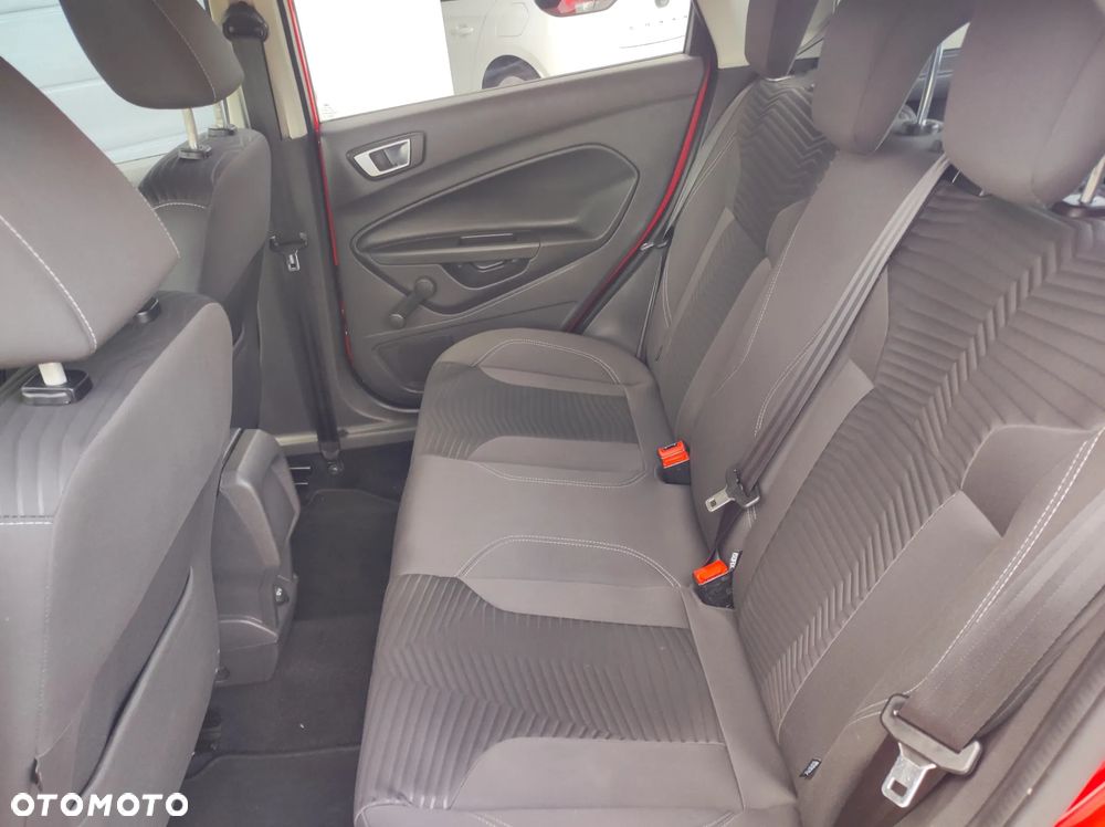 Ford Fiesta - 33