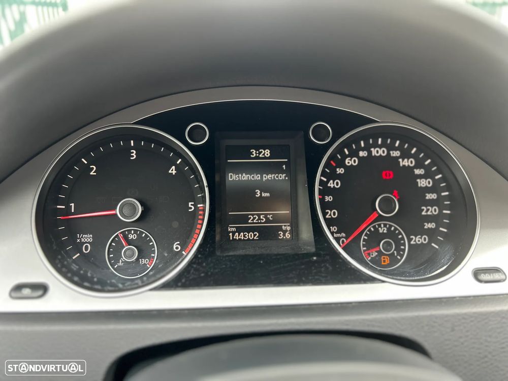 VW Passat 2.0 TDI Trendline Pack - 16