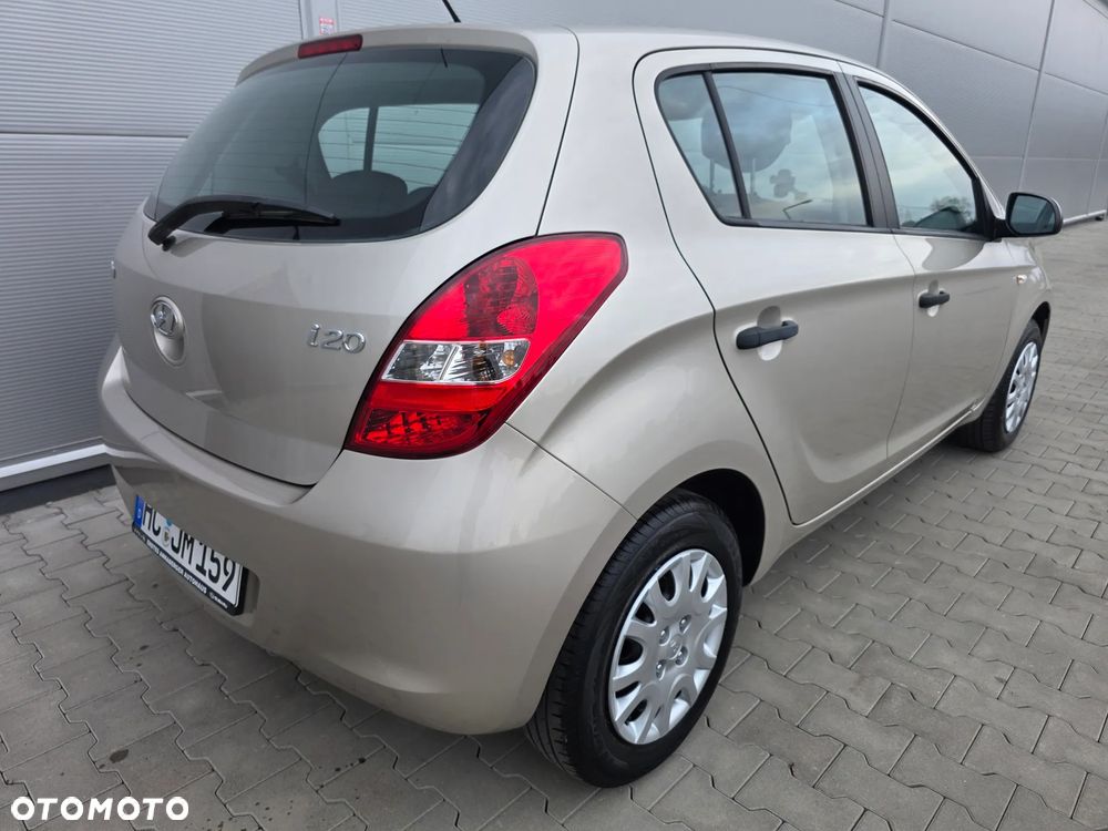 Hyundai i20 1.25 Comfort - 11