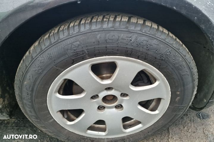 Centura spate 8p0857805 Audi A3 8P/8PA (facelift)  [din 2004 pana  20 - 9