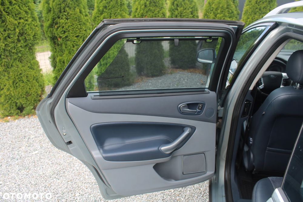 Ford Mondeo 1.8 TDCi Titanium - 32