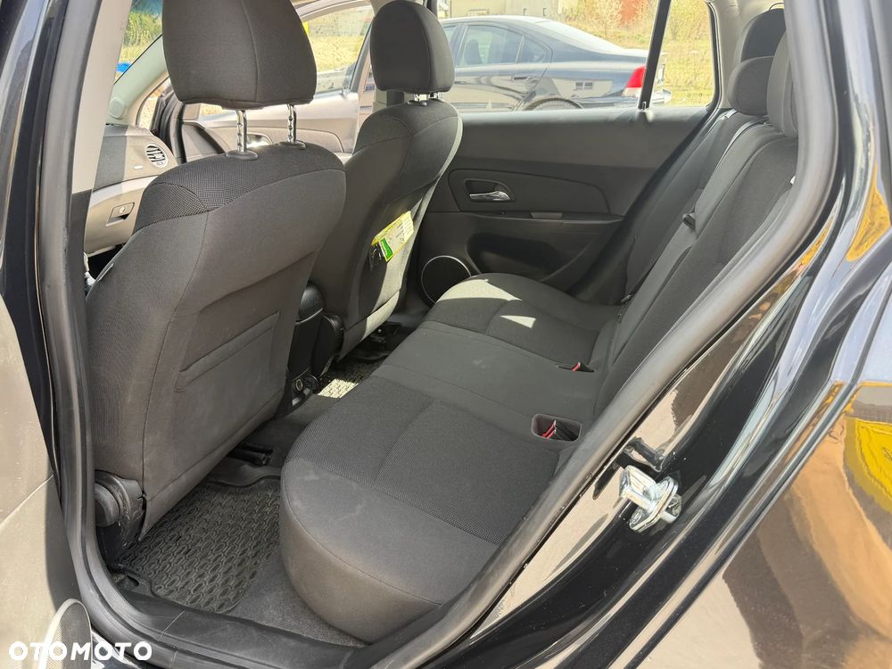 Chevrolet Cruze 1.6 LS - 9