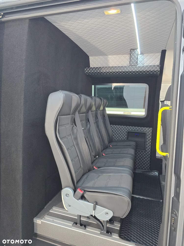 Volkswagen CRAFTER 4 MOTION AUTOMAT-8 Bie TDI 177KM Długi 7-OSOBOWY BOGATA OPCJA WYPOSAŻENIA NAVI KAMERA COFANIA FUL LED LAKIER METALIZOWANY FOTEL KIEROWCY PNEŁMATYCZNY Z MASAZEM SALON PL STAN NOWY NOWY NOWY - 34