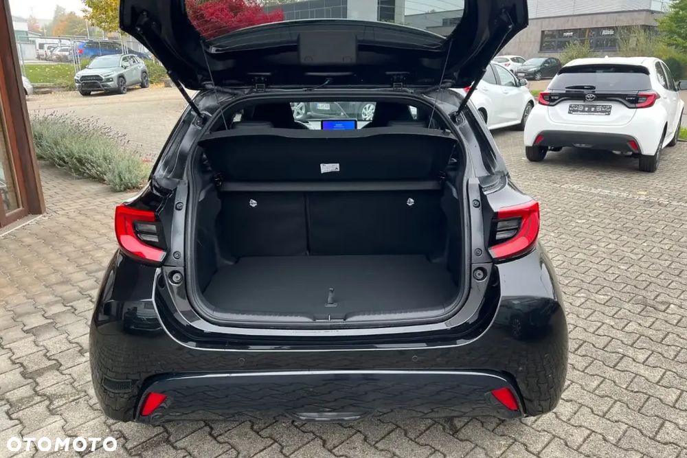Toyota Yaris Hybrid 1.5 Style - 9