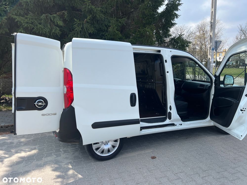 Opel COMBO - 8