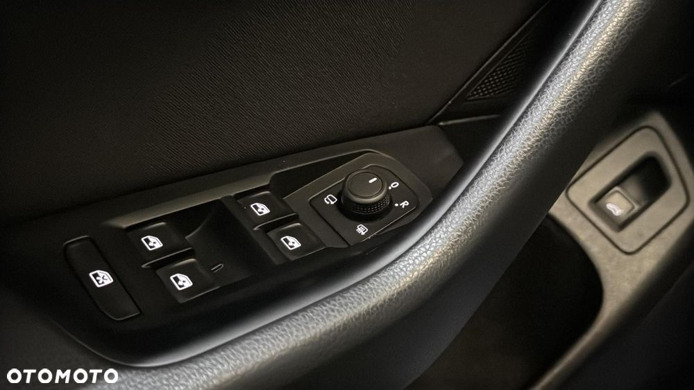 Volkswagen Passat 1.5 TSI EVO Business DSG - 34