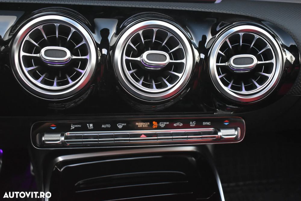 Mercedes-Benz CLA 35 AMG 4MATIC Coupe - 24