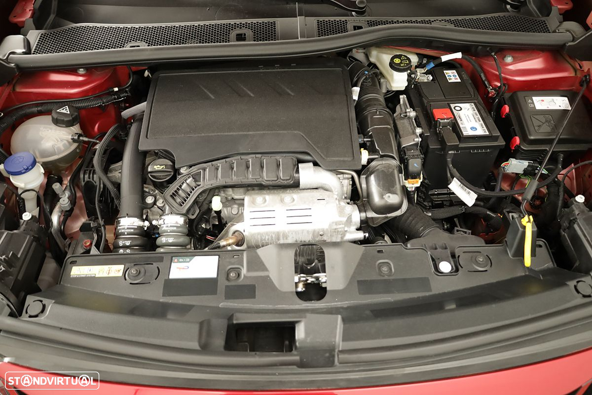 Peugeot 2008 1.2 PureTech Allure EAT8 - 25
