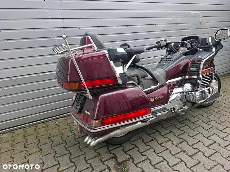 Honda GL - 4