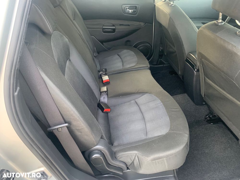 Nissan Qashqai+2 - 11