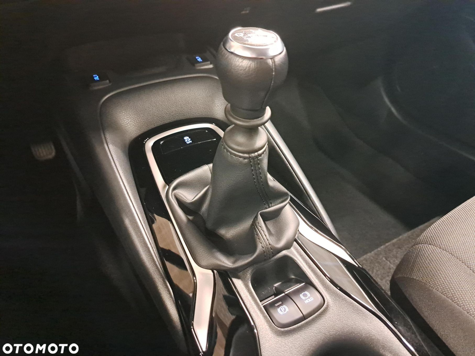 Toyota Corolla - 25