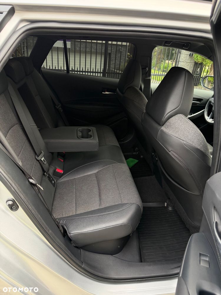 Toyota Corolla 1.8 Hybrid Comfort - 12