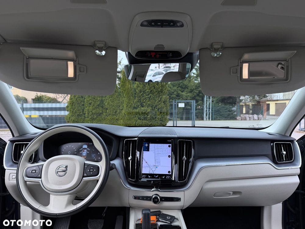 Volvo XC 60 B5 B Geartronic Momentum Pro - 23