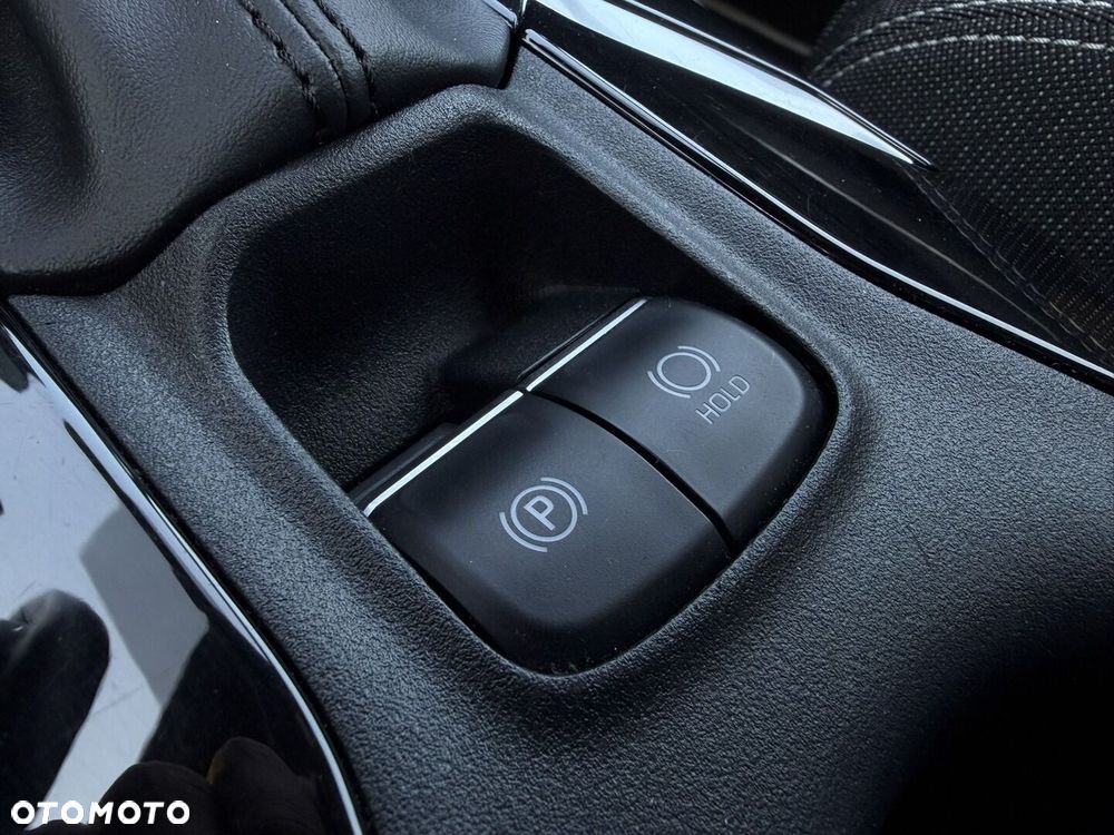 Toyota Corolla 1.8 Hybrid Comfort - 33