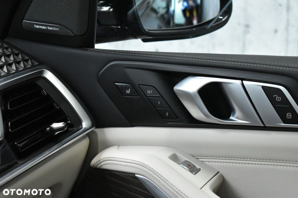 BMW X7 - 23