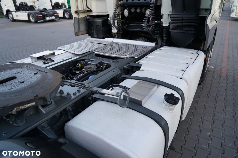 DAF XF 460 / SUPER SPACE CAB / MEGA / EURO 6 / LOW DECK - 17