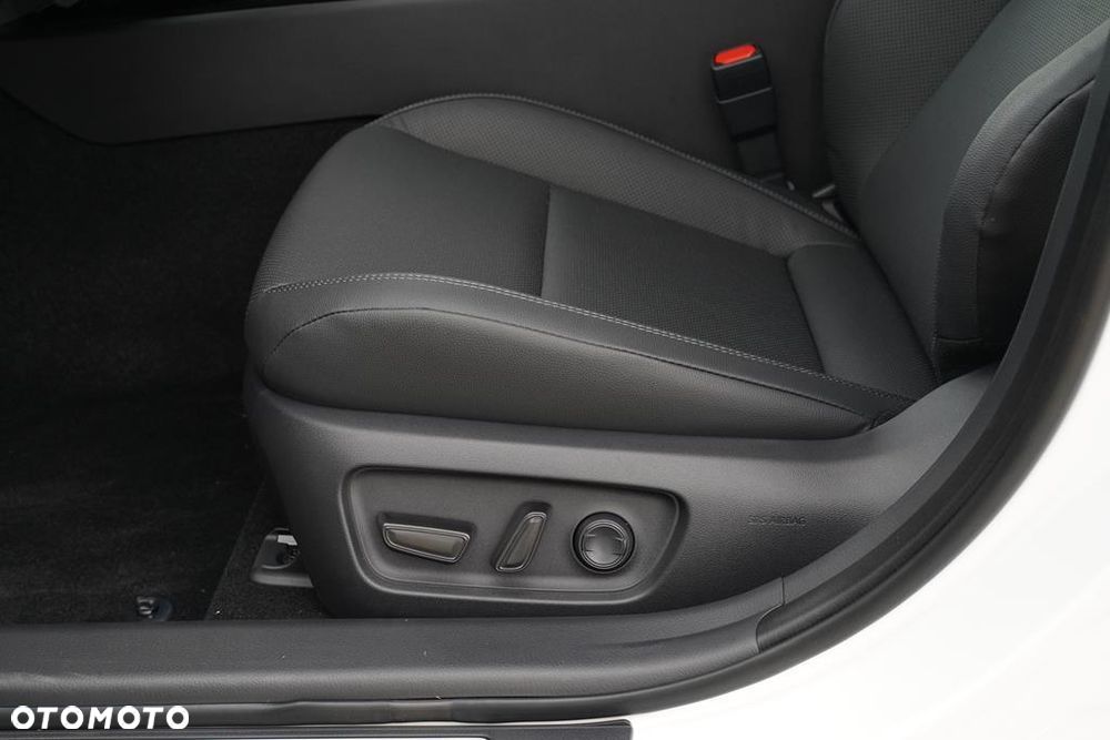 Toyota Camry 2.5 Hybrid Dynamic Force Comfort e-CVT - 13