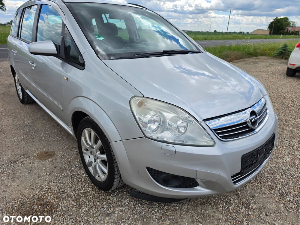 Opel Zafira - 4