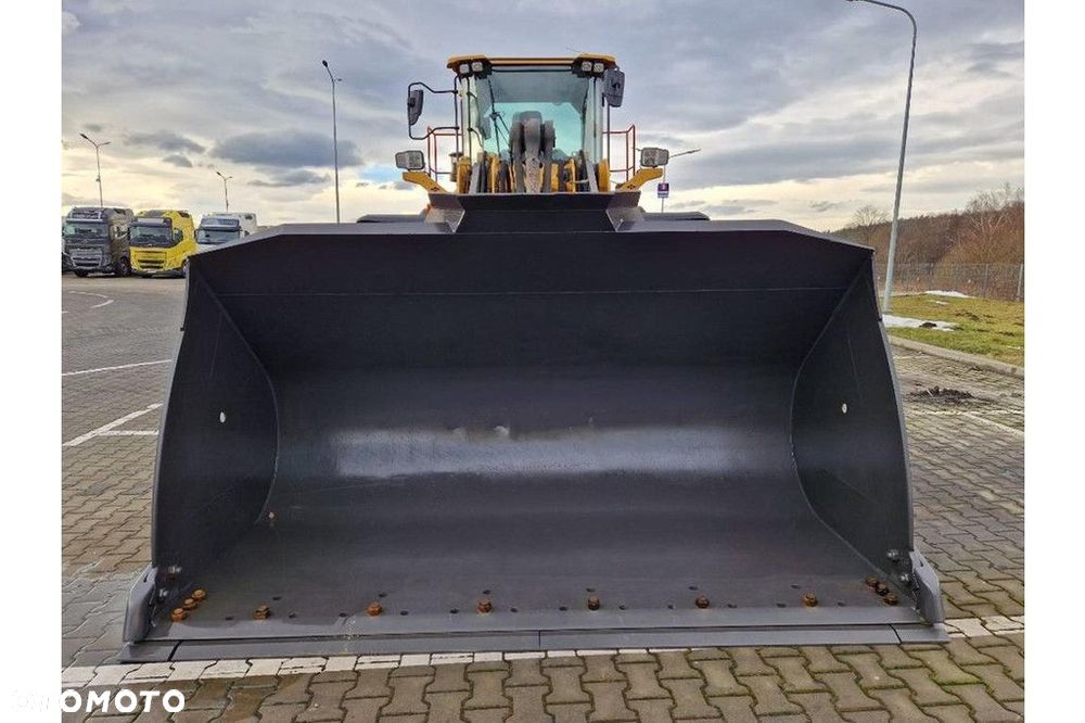 Volvo L 180 H - 5