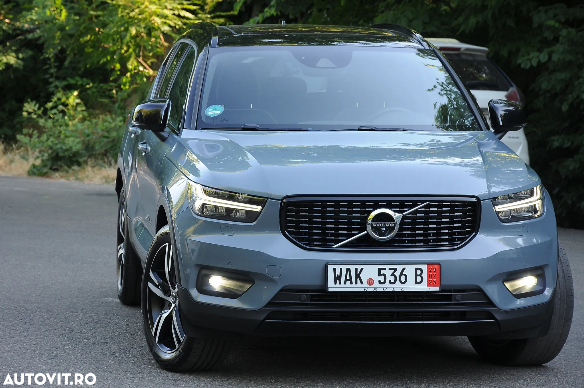 Volvo XC 40 D4 AWD Geartronic R-Design - 28