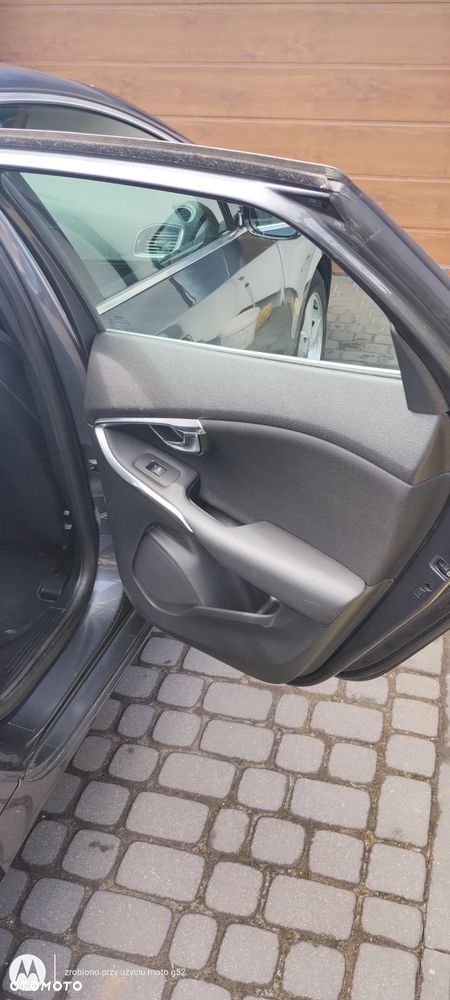 Volvo V40 D2 Momentum - 16