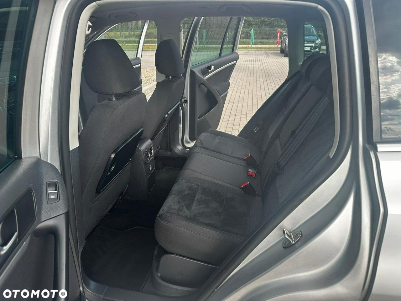 Volkswagen Tiguan 2.0 TDI 4Mot R-Style DSG - 14