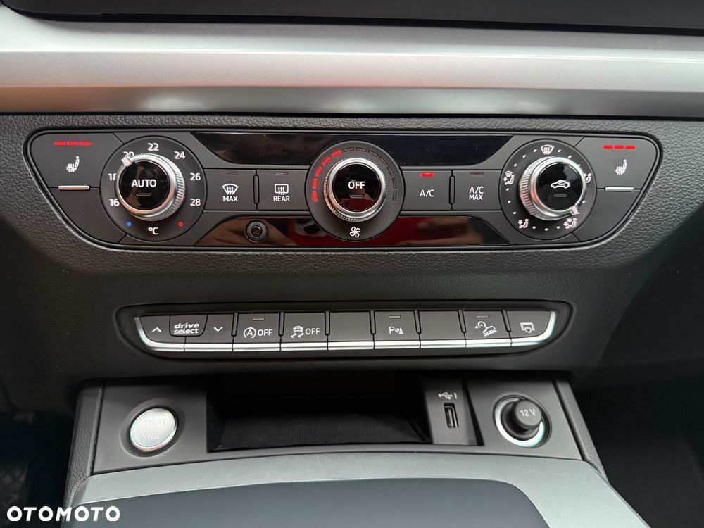 Audi Q5 Sportback 35 TDI S tronic S line - 32