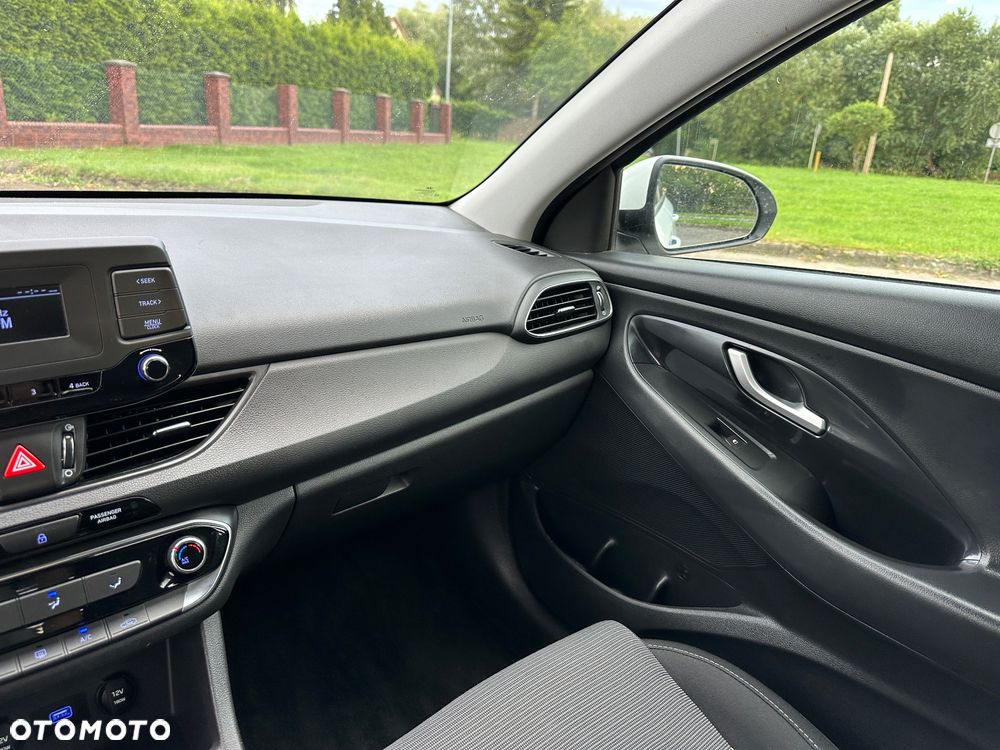 Hyundai i30 1.6 CRDI Intro - 29