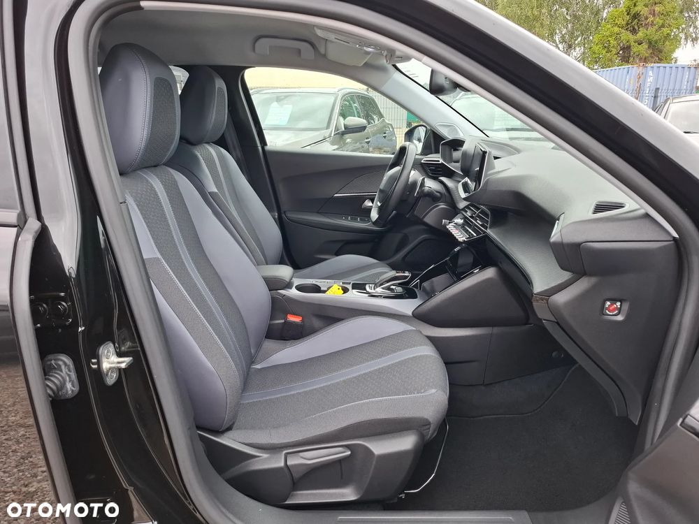 Peugeot 2008 BlueHDi 130 EAT8 GT Pack - 17