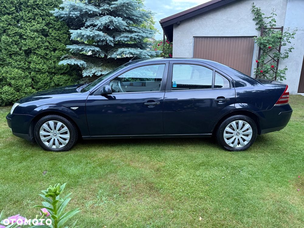 Ford Mondeo 2.0 TDCi Trend - 12