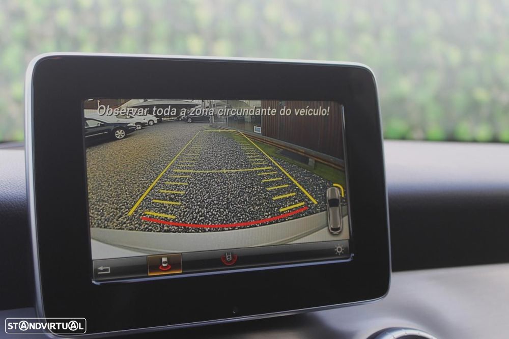 Mercedes-Benz CLA 200 d Shooting Brake AMG Line Aut. - 13