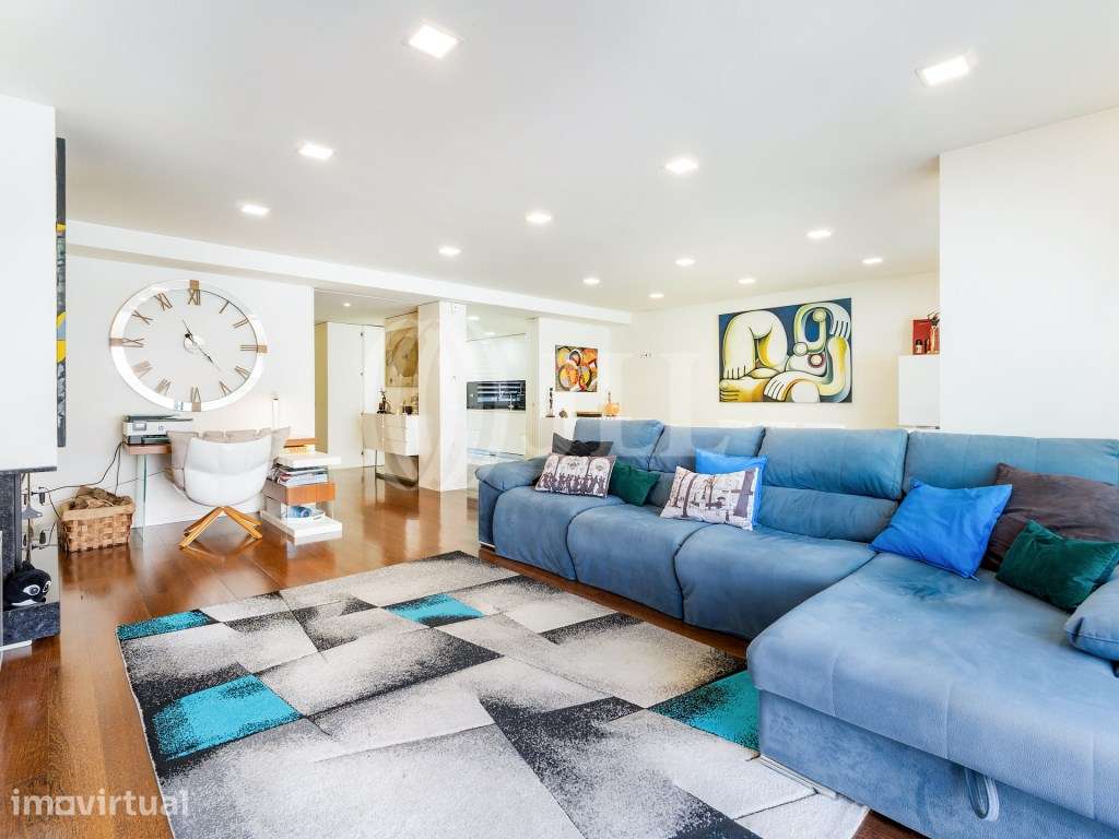 Moradia T4 com jardim e garagem, em Vila Nova de Gaia, Porto - Grande imagem: 2/29
