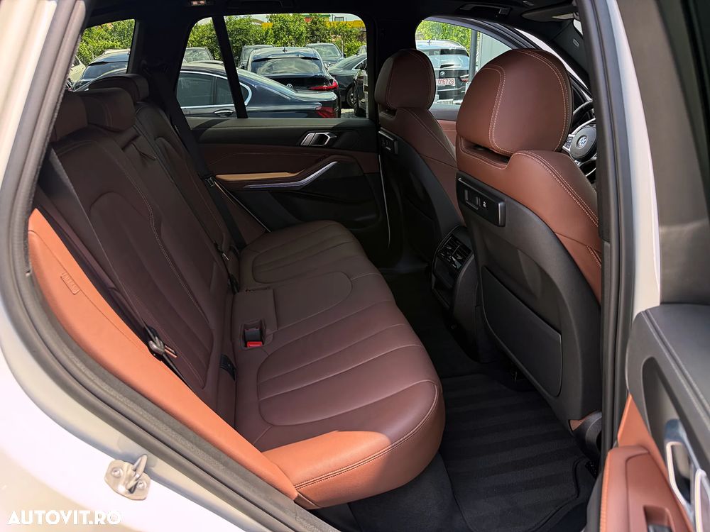 BMW X5 xDrive40i - 36