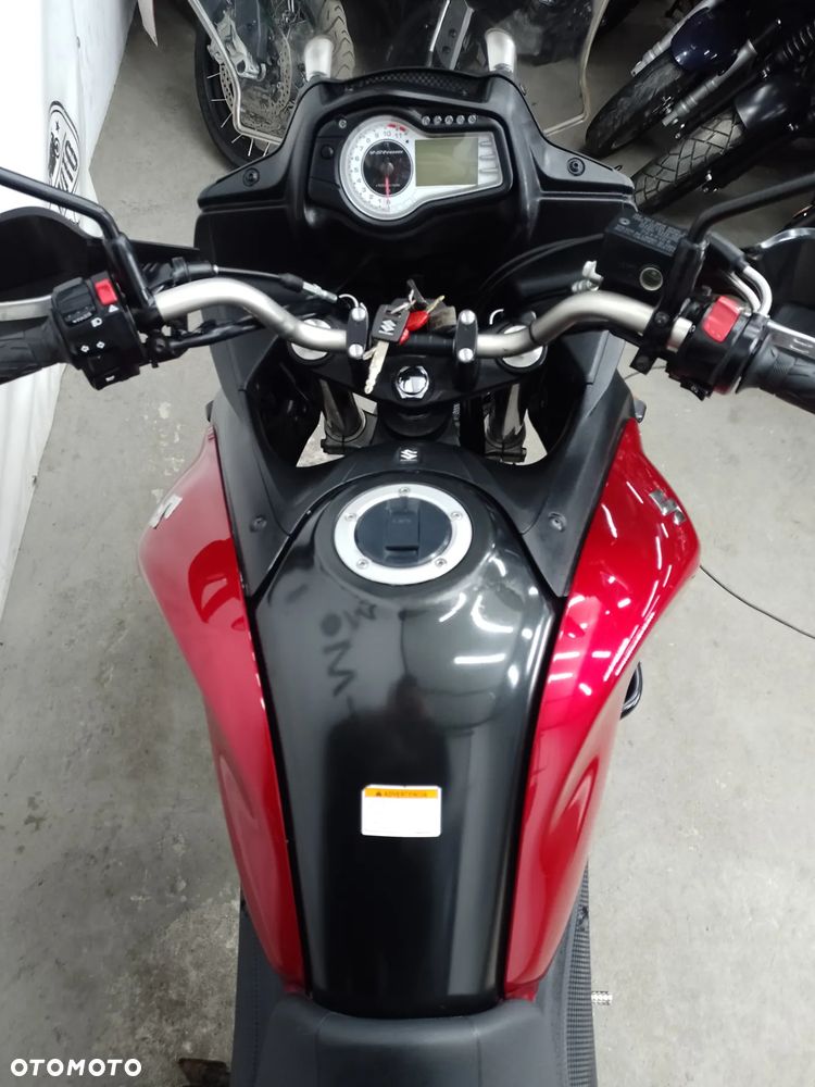Suzuki V-STROM - 14