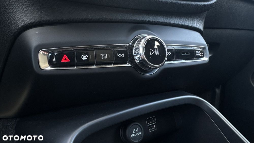Volvo XC 40 - 29